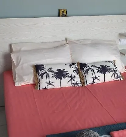 Ilio Socrates Apartamento