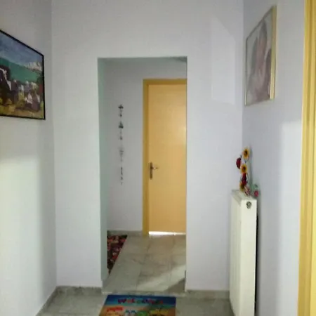 Ilio Socrates Apartamento *