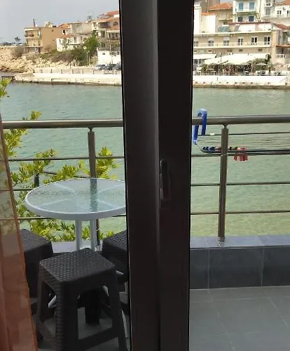 Ilio Socrates Apartment