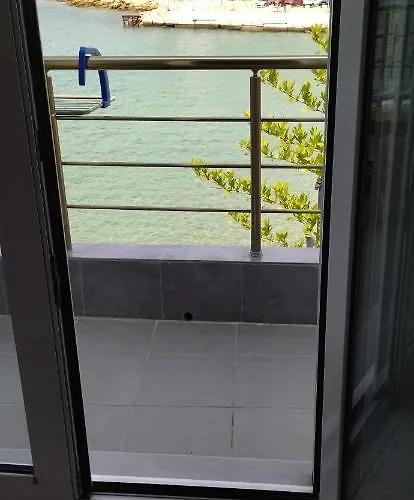 Ilio Socrates Apartamento