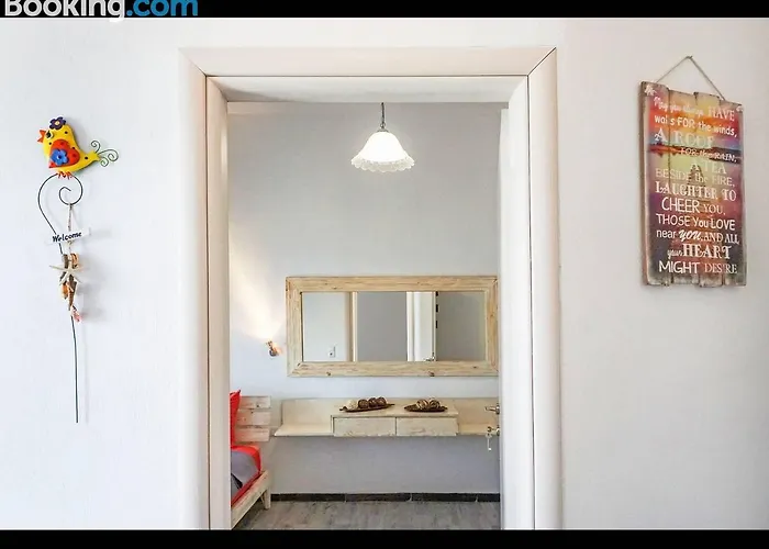 Ilio Socrates Apartment